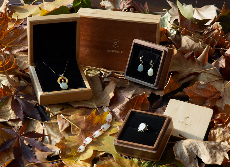 查看《珠宝包装展示》原图，原图尺寸：800x582