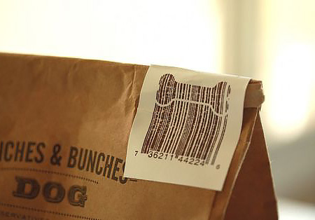 性感的企业文化，有时候只需要在商品包装上加上一点小小的视觉挑逗，即可博得消费者逾越的快感(上海包装设计公司)